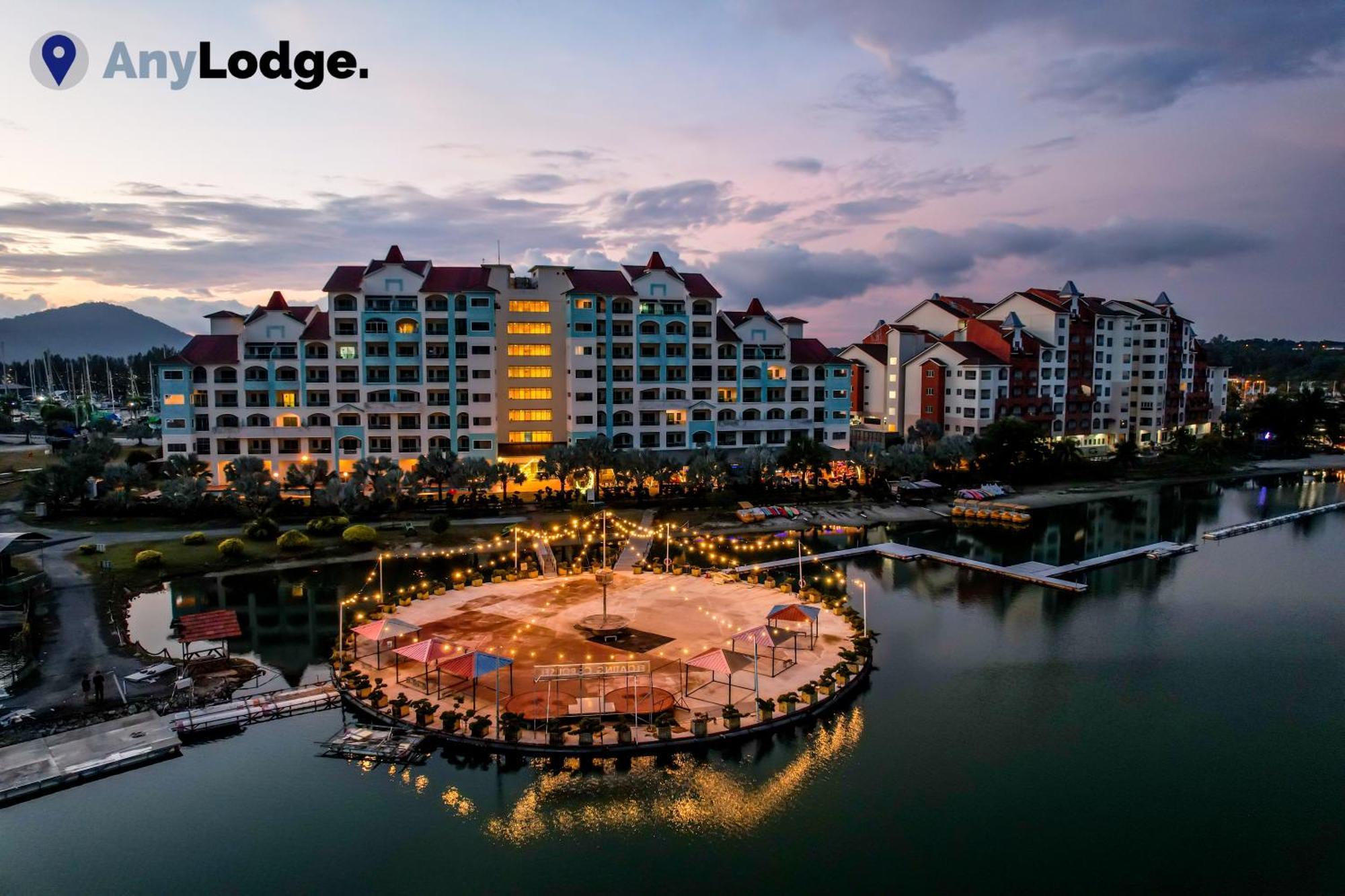 Anylodge Waterfront Marina Island Pangkor Lumut Extérieur photo