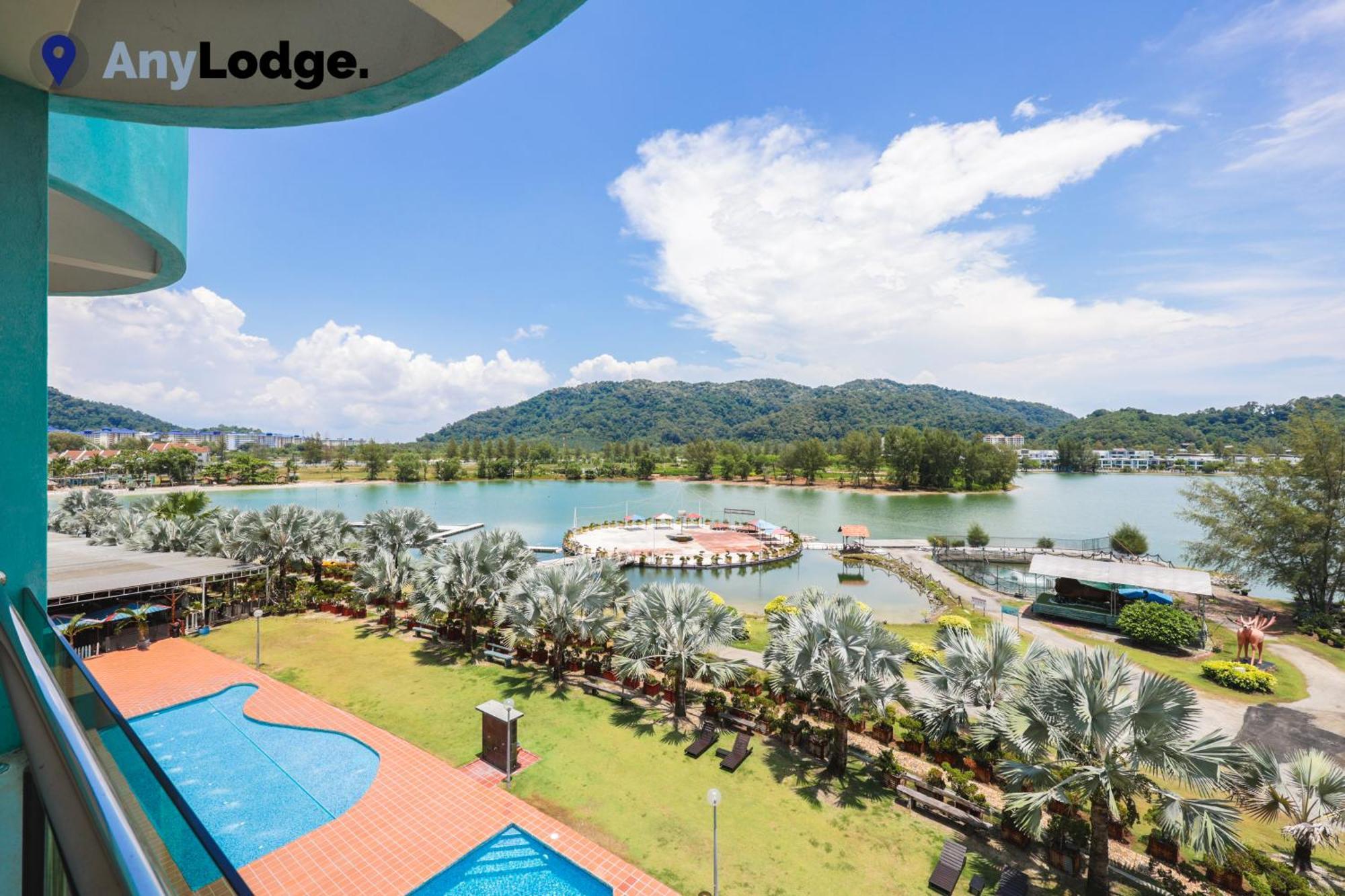 Anylodge Waterfront Marina Island Pangkor Lumut Extérieur photo