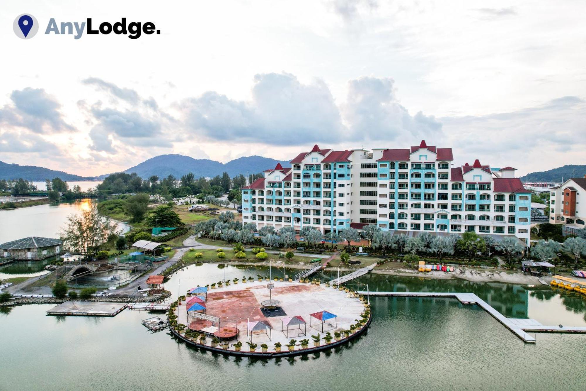 Anylodge Waterfront Marina Island Pangkor Lumut Extérieur photo