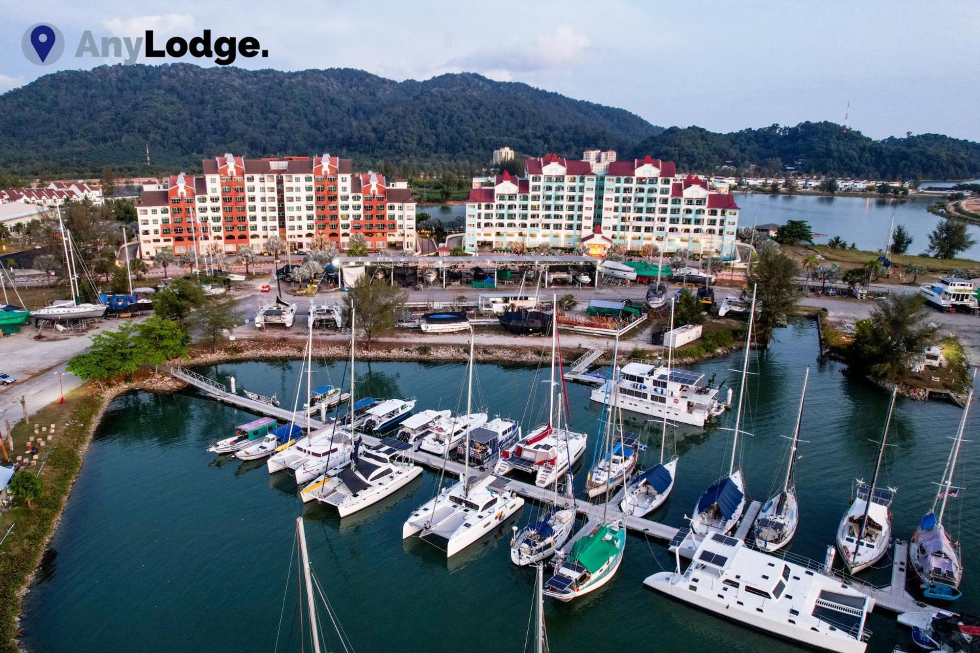 Anylodge Waterfront Marina Island Pangkor Lumut Extérieur photo